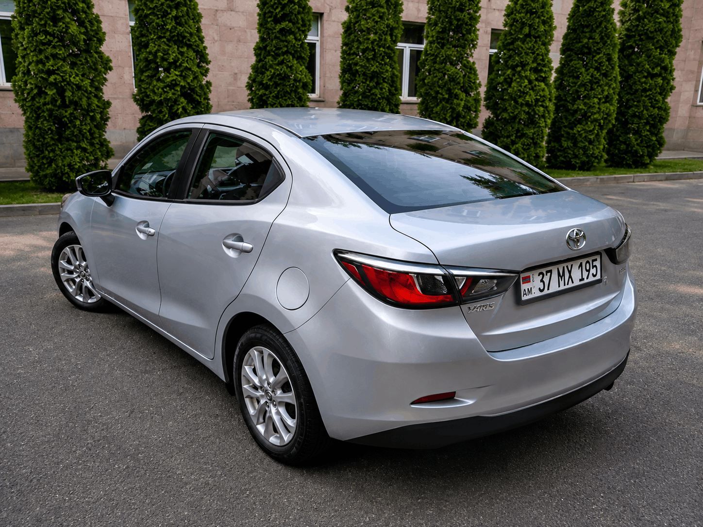 Toyota Yaris 5