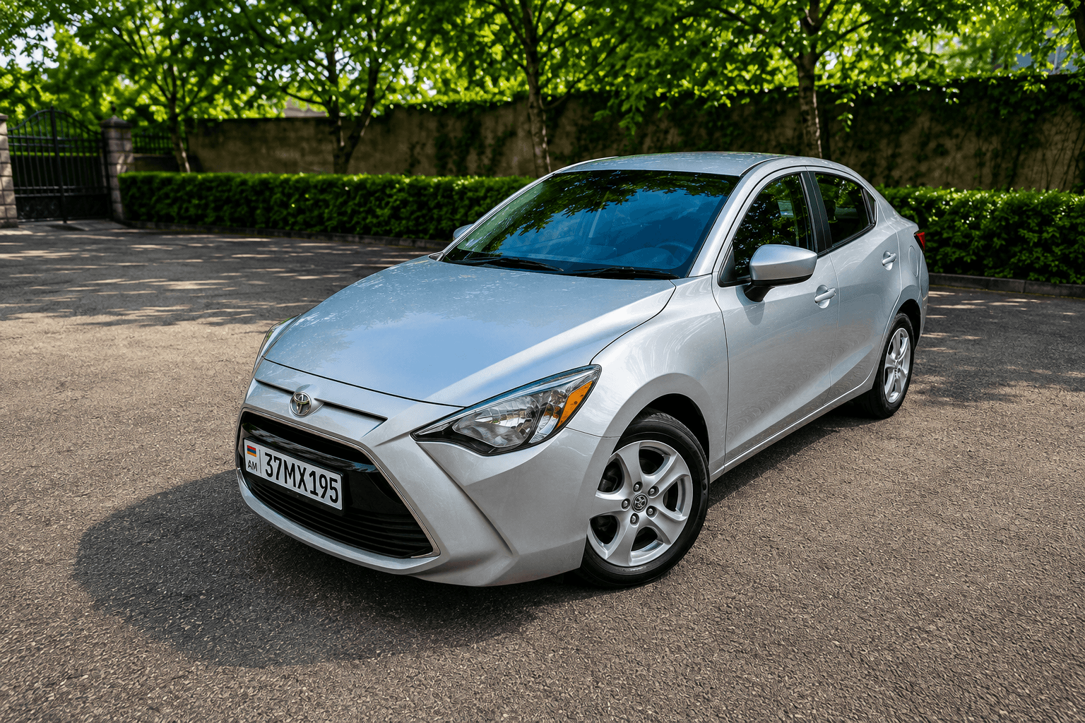 Toyota Yaris 1