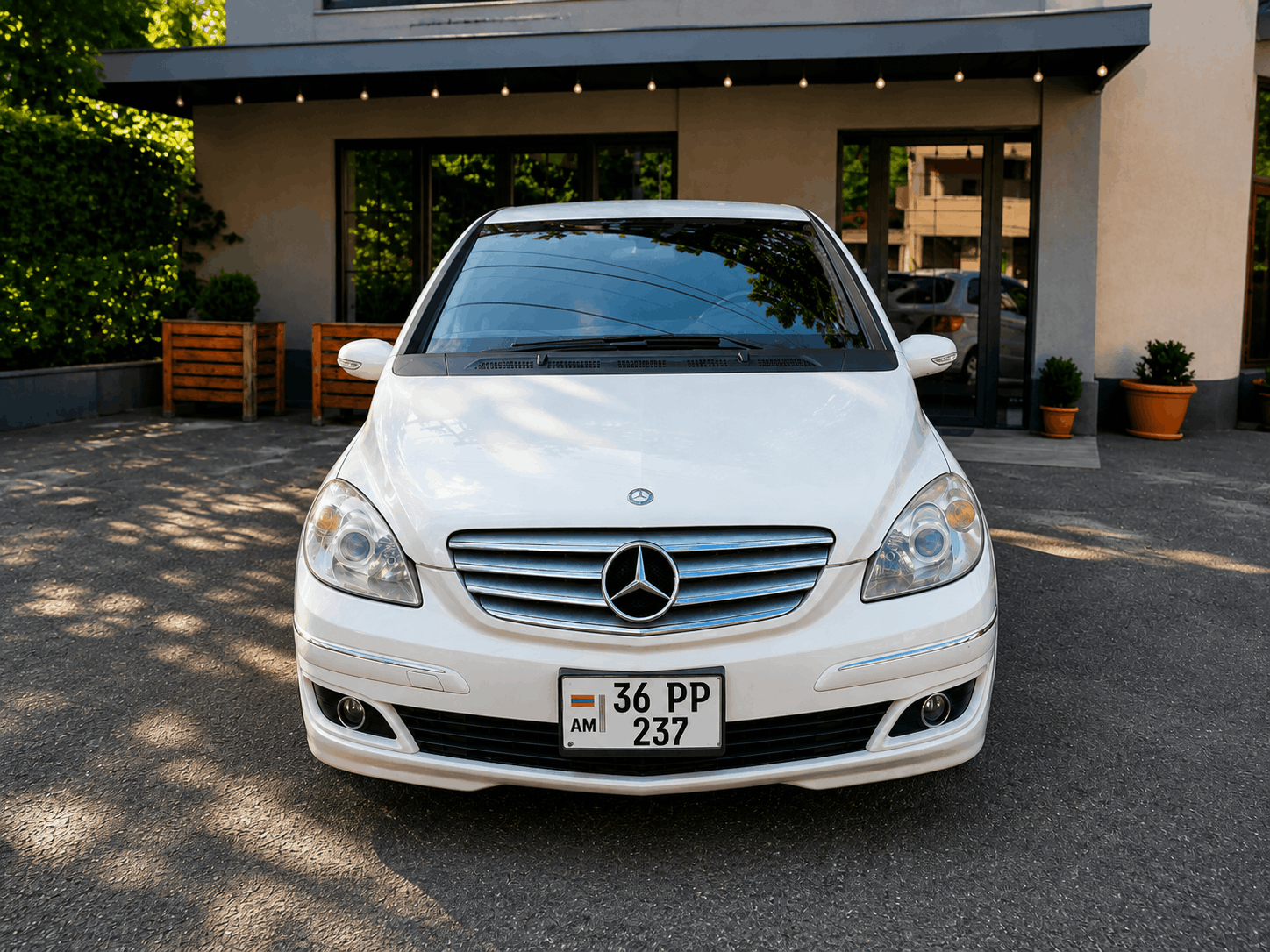 Mercedes-Benz B-Class 4