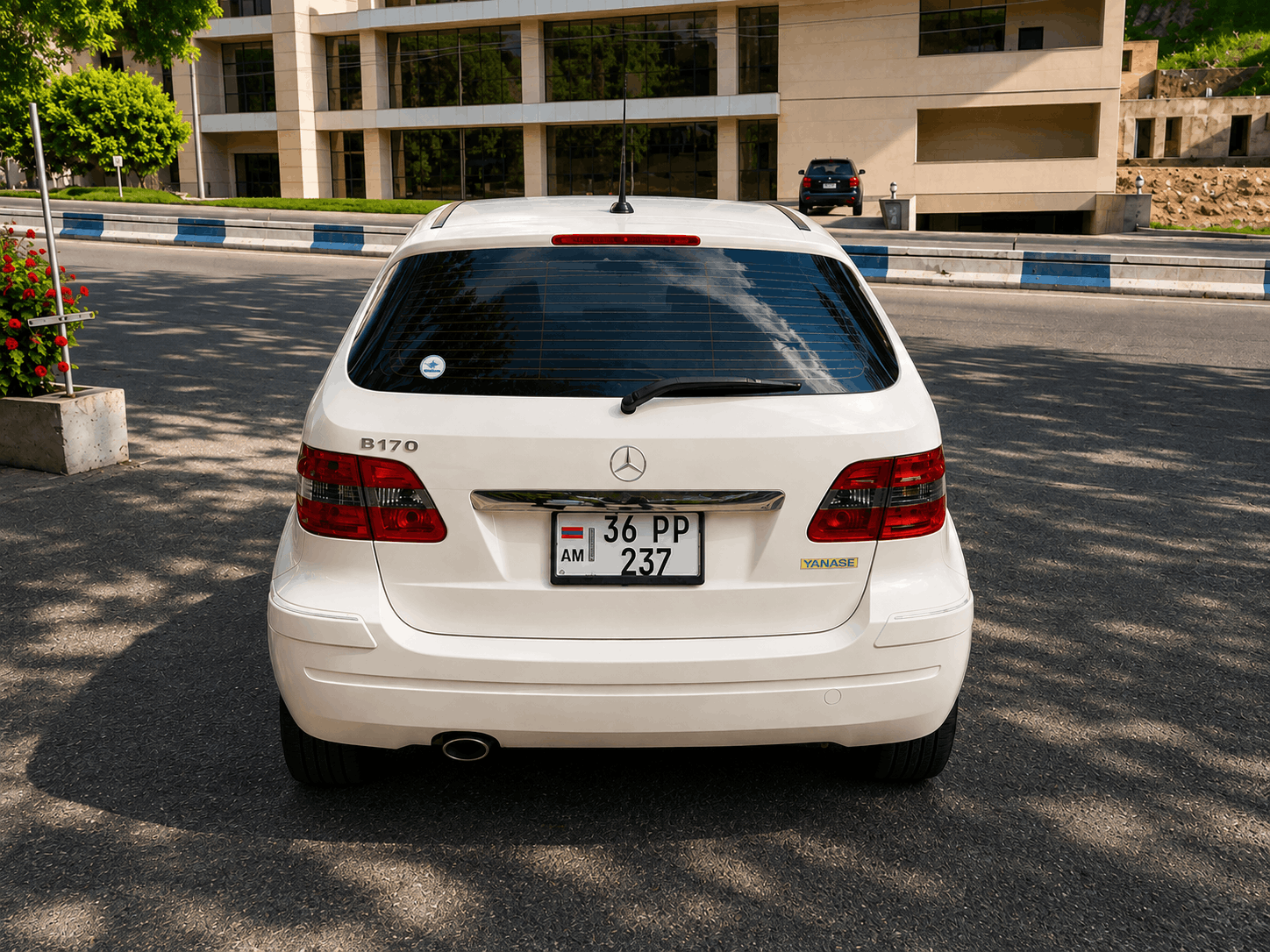 Mercedes-Benz B-Class 3