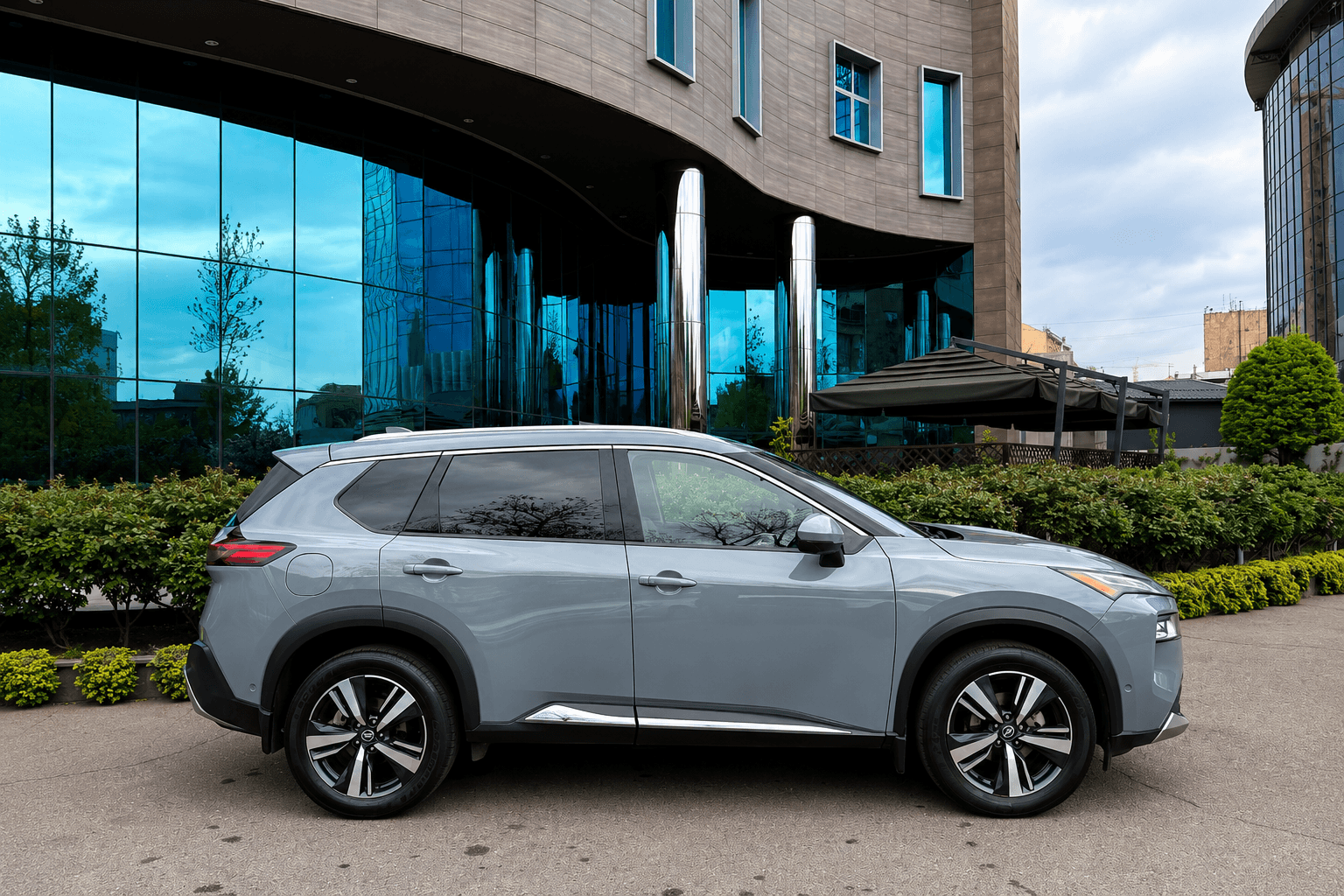 Nissan Rogue Platinum 7