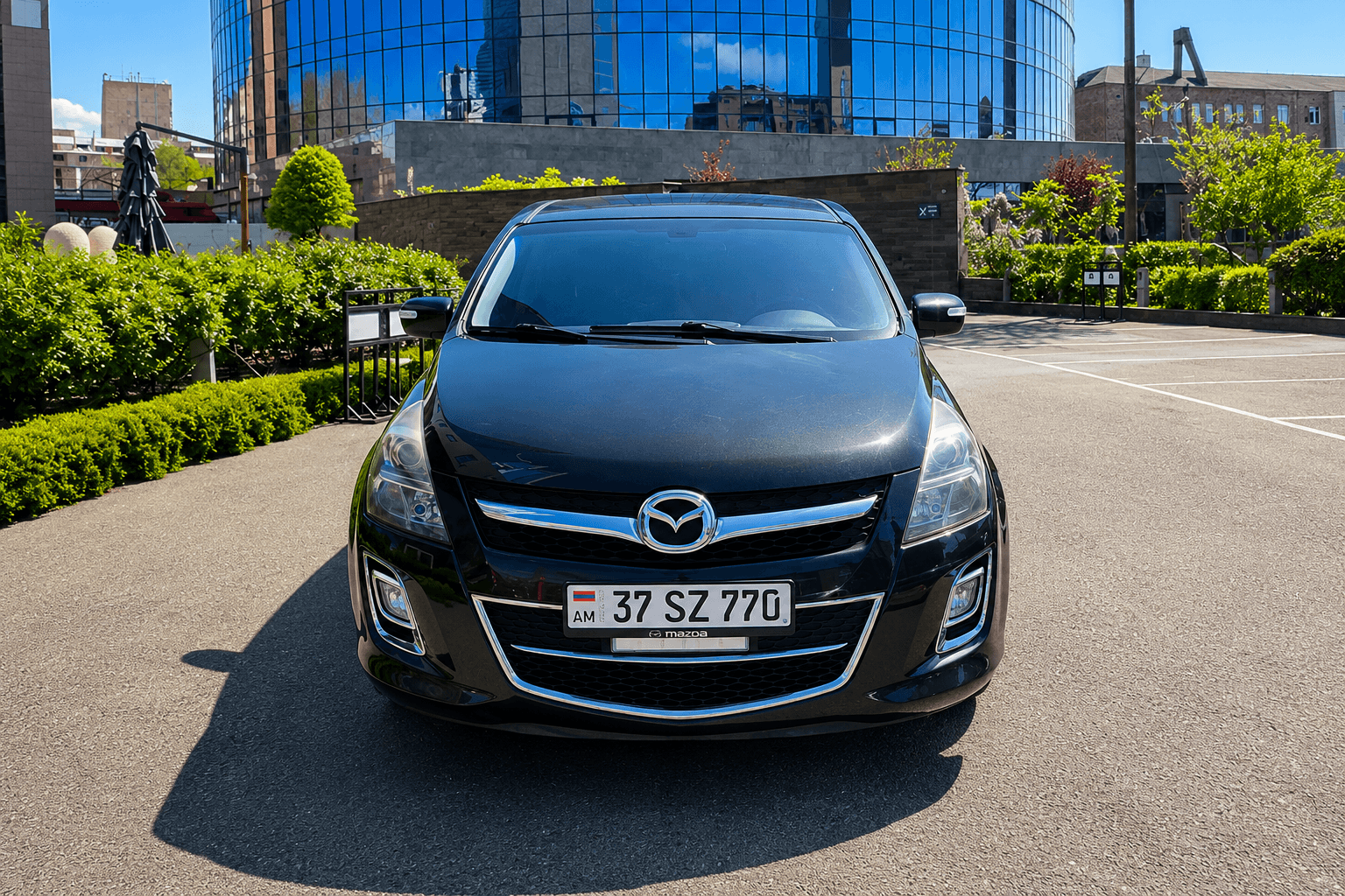 Mazda MPV 2