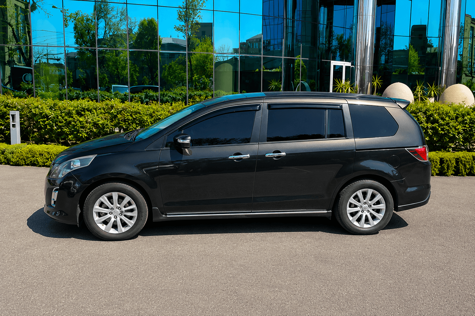 Mazda MPV 4