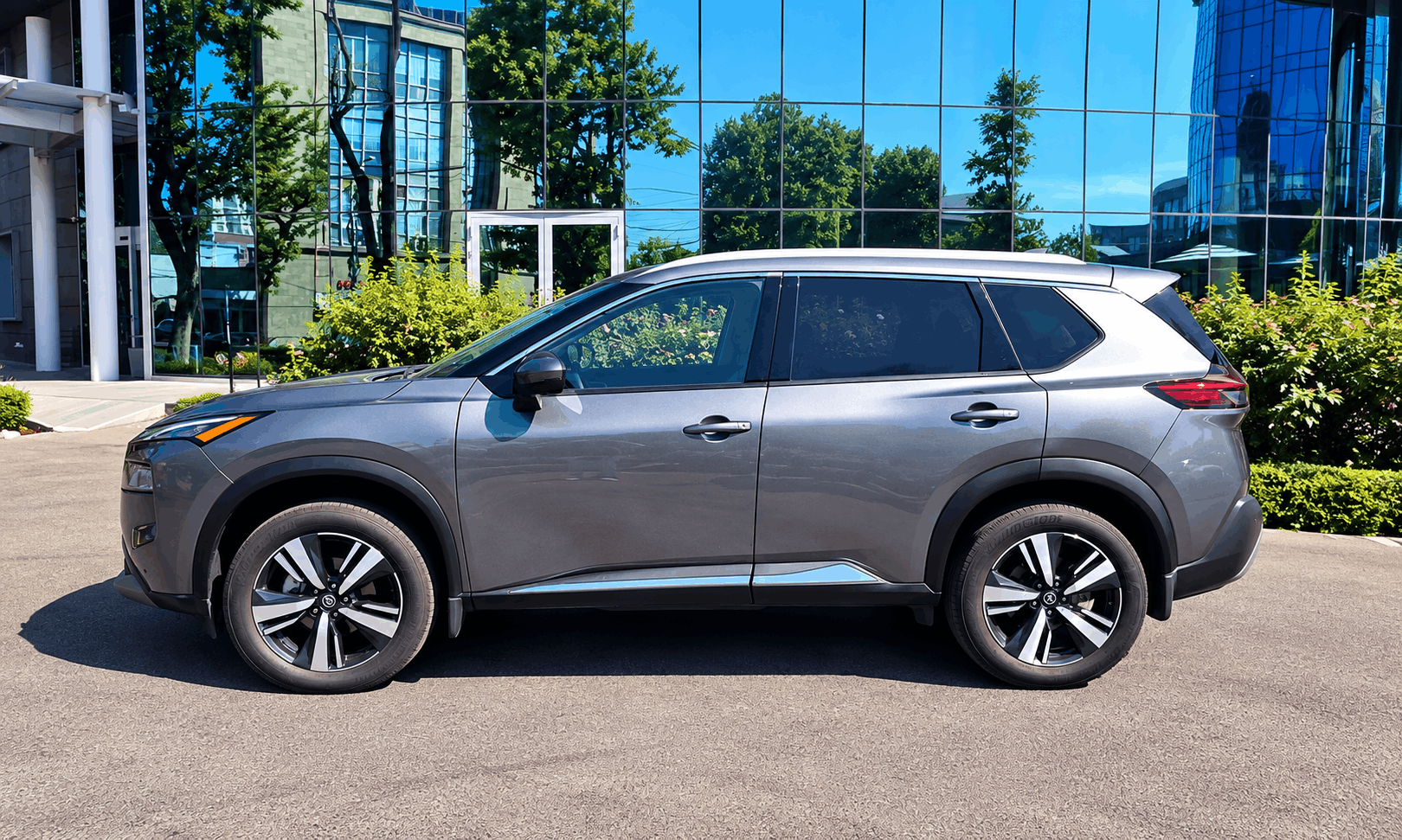 Nissan Rogue SL 5