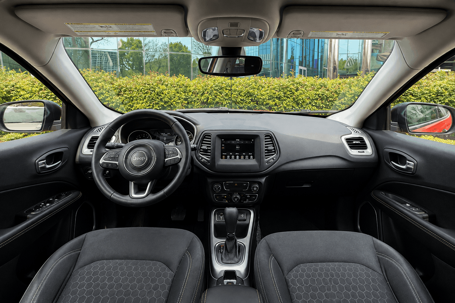 Jeep Compass Sport 5