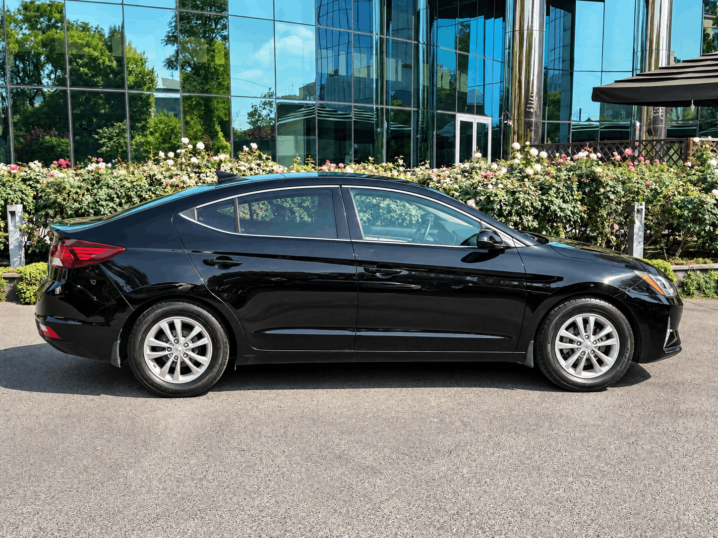 Hyundai Elantra 10