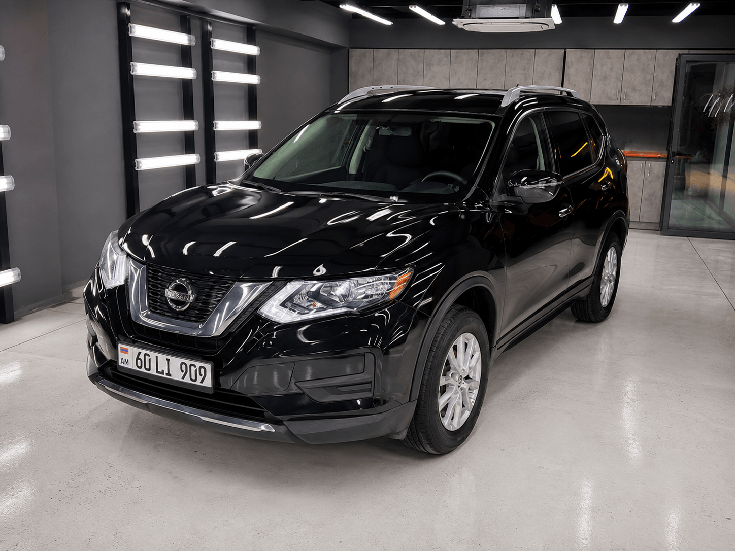 Nissan Rogue 1