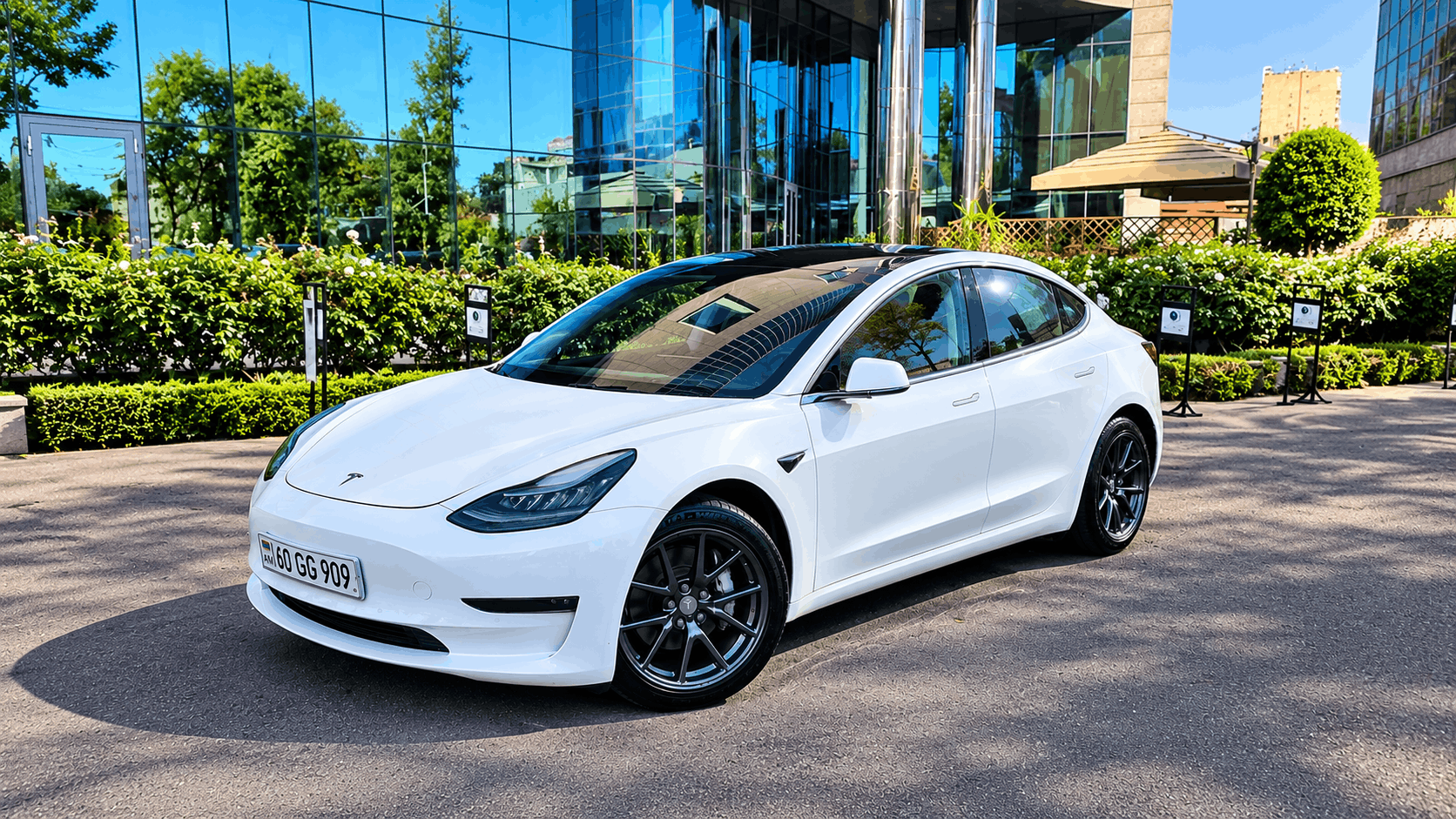 Tesla Model 3 1