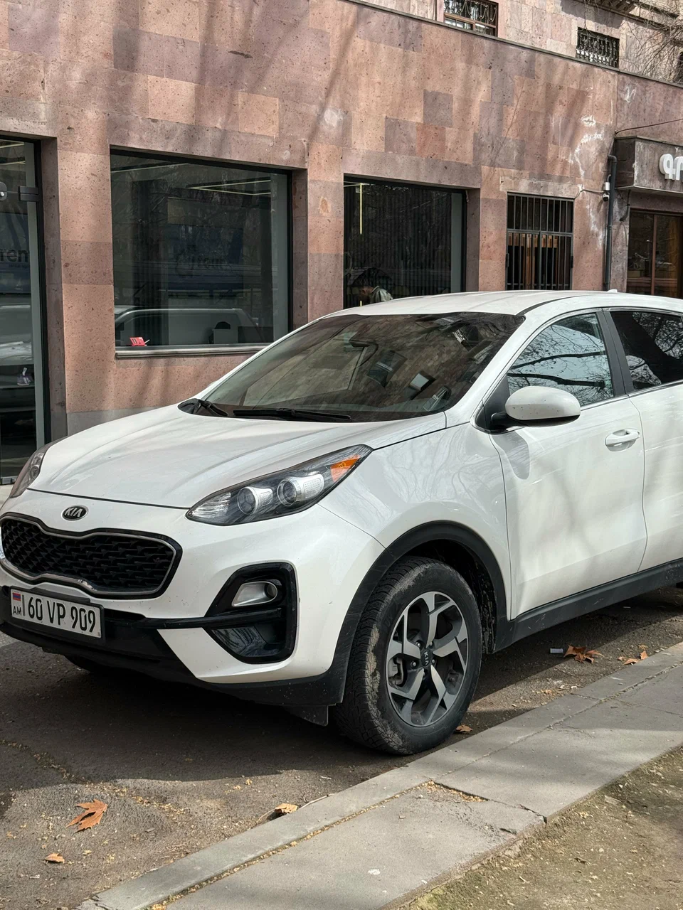 Car rented by Невольный зритель